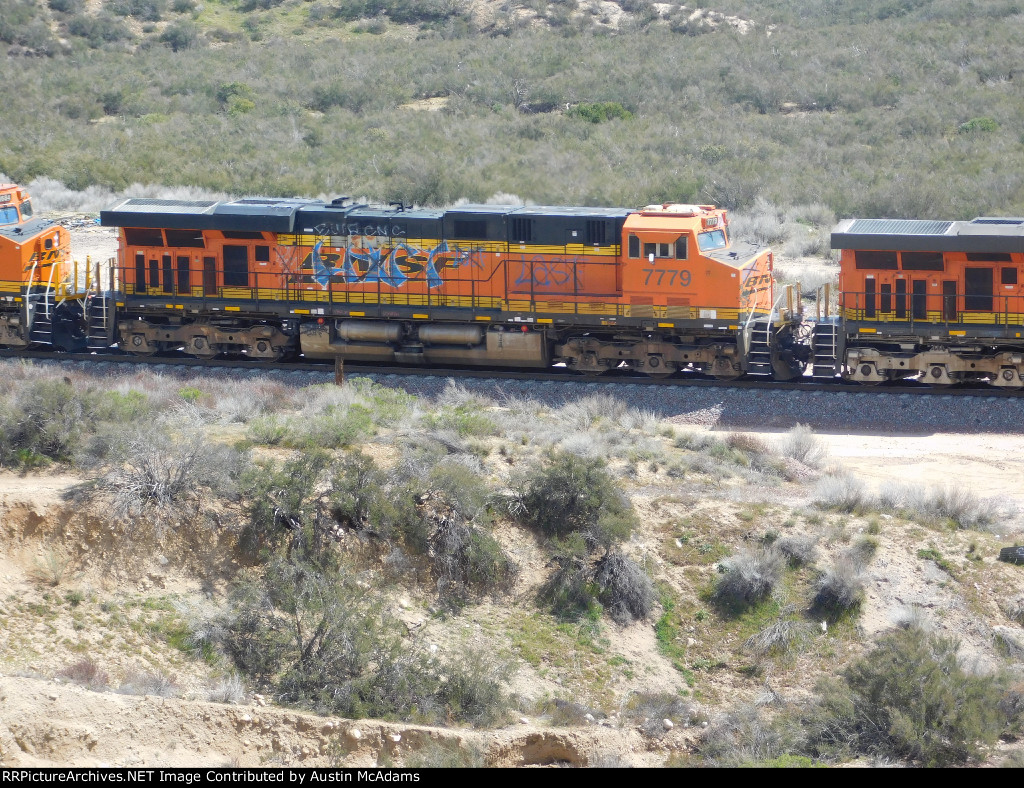 BNSF 7779